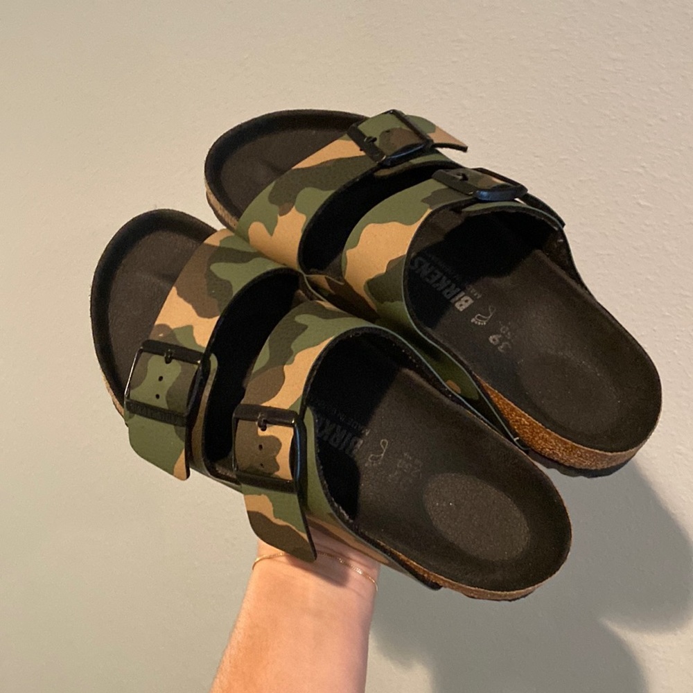 BIRKENSTOCK - WORN ONCE - camo print - arizonas
